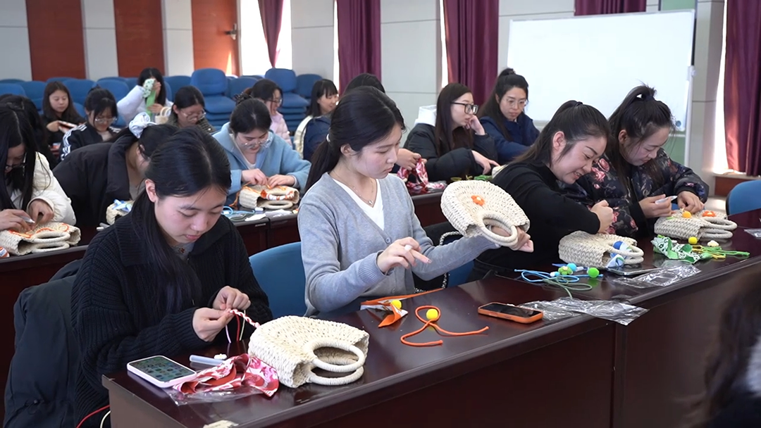 女神节快乐丨美好如你 自有万丈光芒(图1)